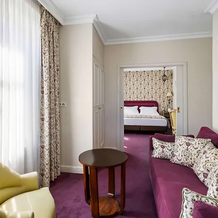 Western D'est Otel 4*
